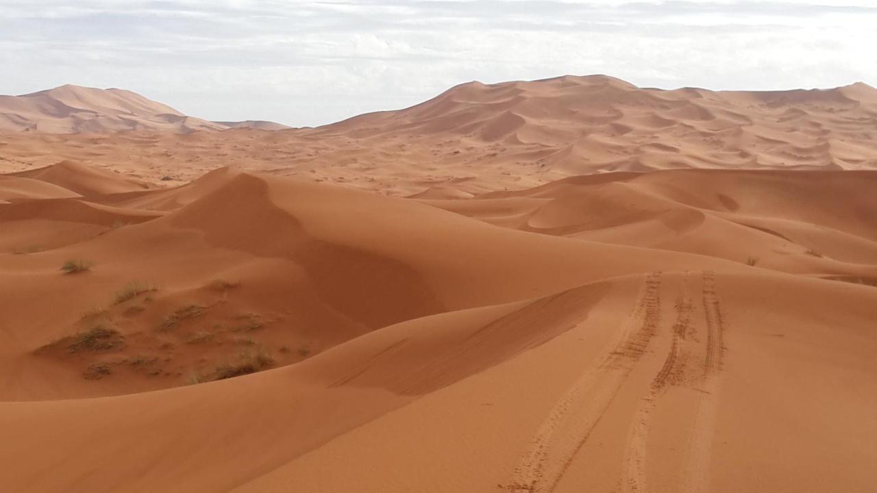 Riad Amar Merzouga Bagian luar foto